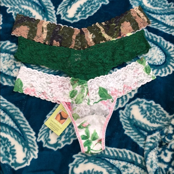 Low rise thongs - Picture 1 of 6